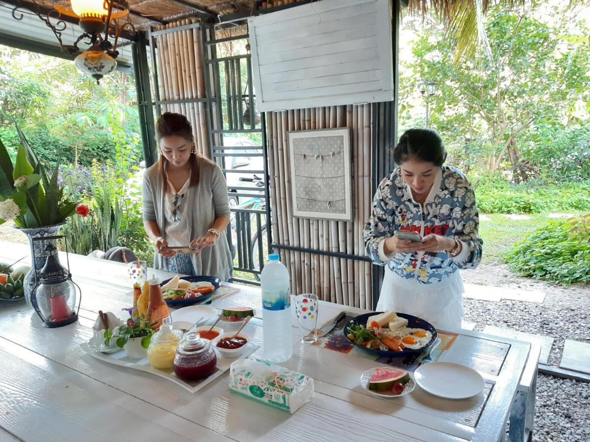 Village Homestay Udon Thani Exterior photo