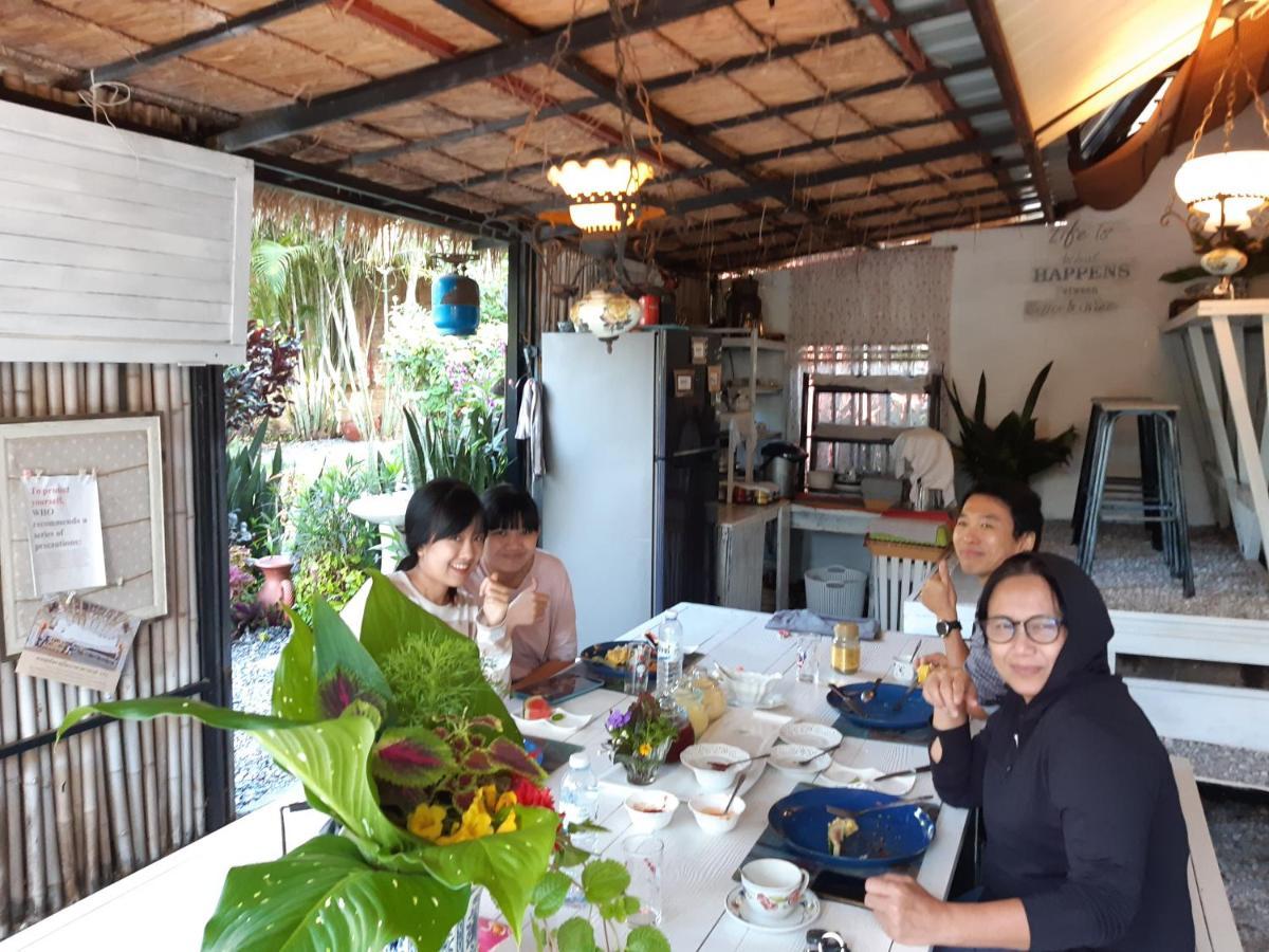 Village Homestay Udon Thani Exterior photo