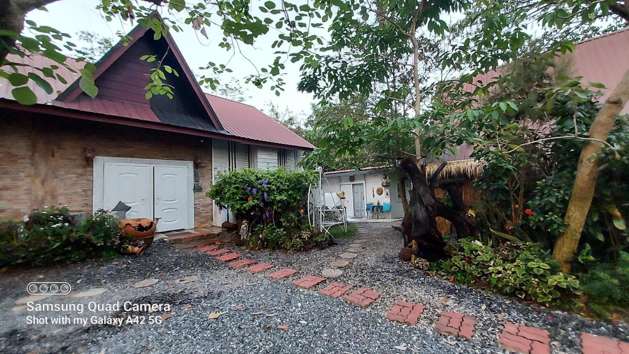 Village Homestay Udon Thani Exterior photo