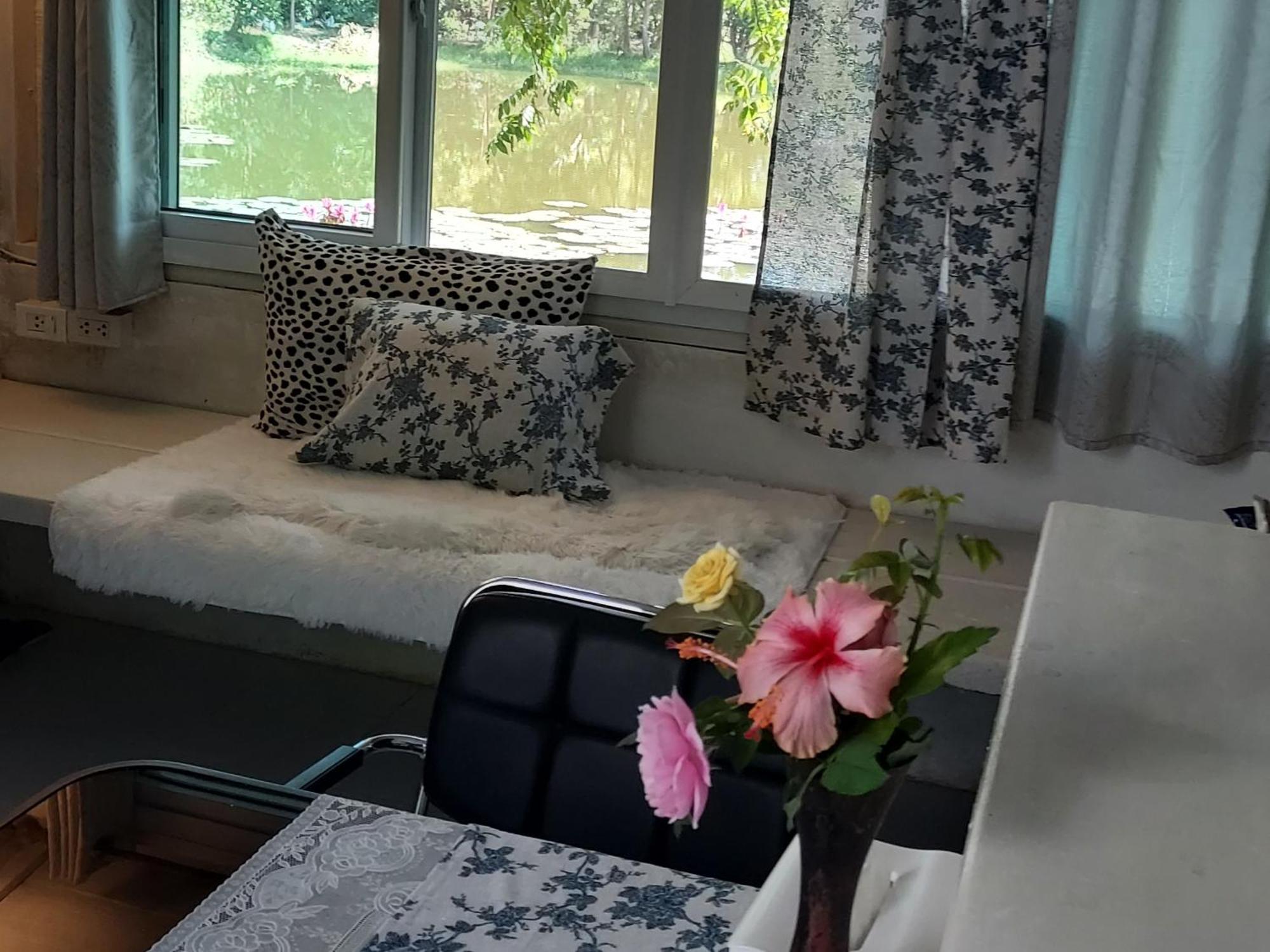 Village Homestay Udon Thani Exterior photo